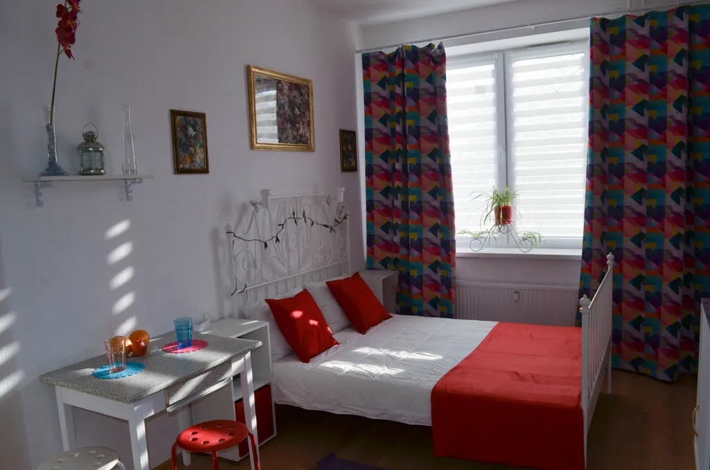 Квартира Квартира Тихая и чистая студия в шаговой доступности от онкоцентра — Песочный