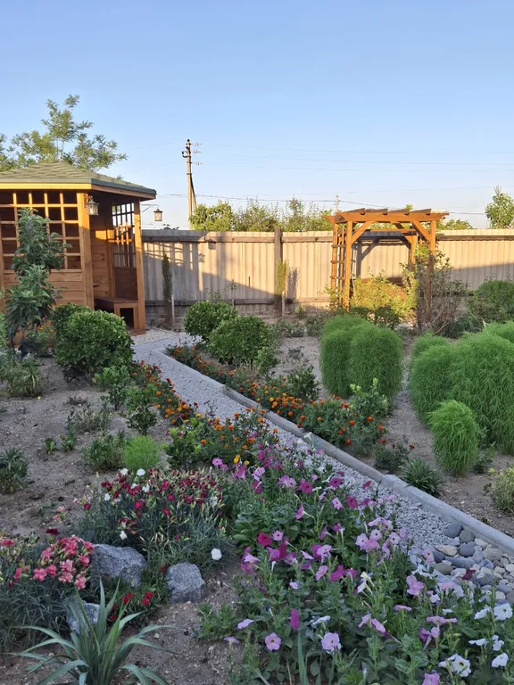 Домик с отдельным входом двумя комнатами кухней