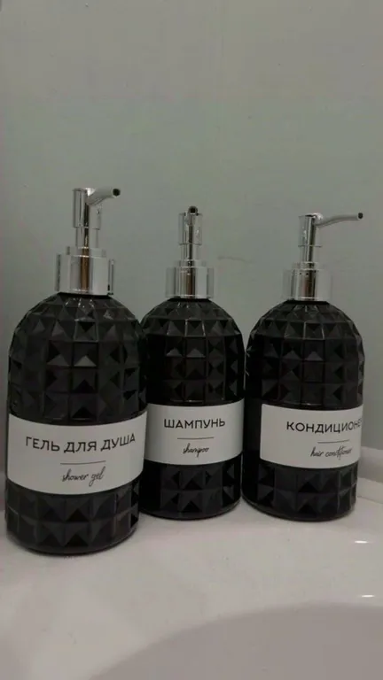 Студия с шикарным высоким потолком