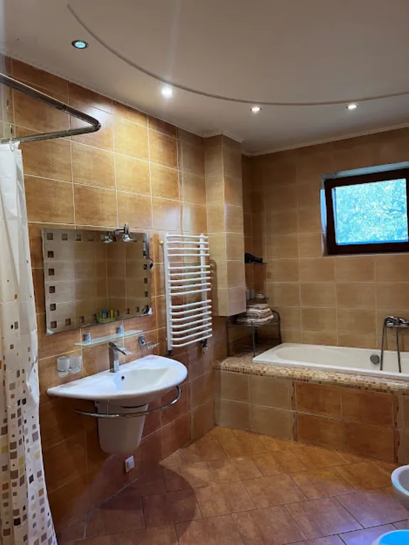 4-комнатный Дом