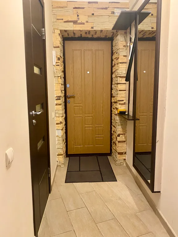 Рядом с черным озером