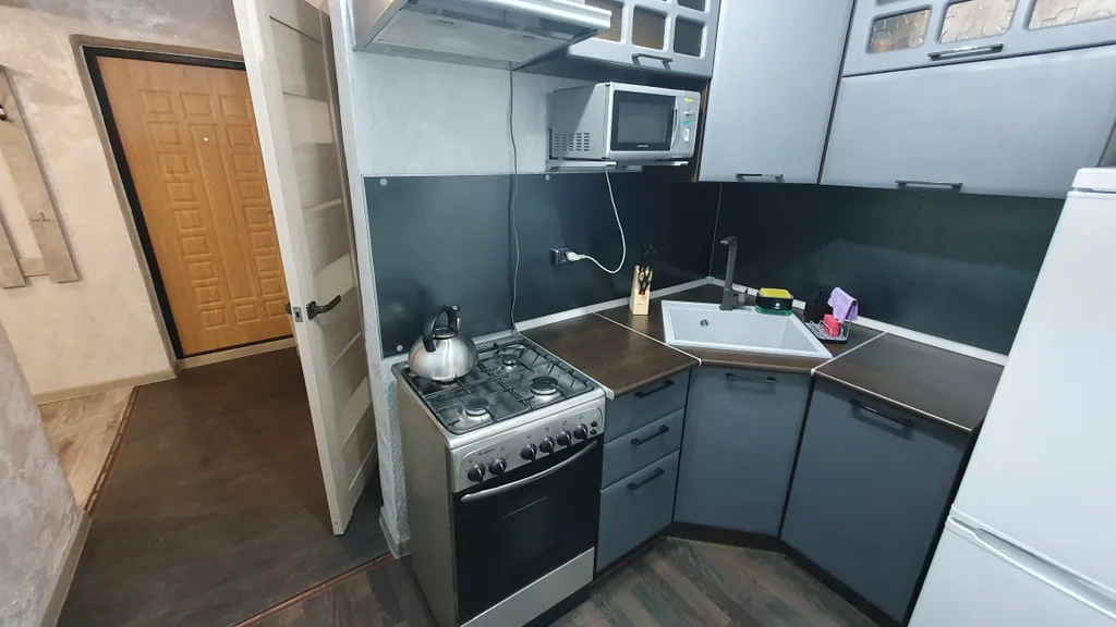 Уютная квартира неподалеку от ГЛЦ Губаха