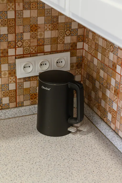 Квартира Изумрудная студия в Молодежке — Алматы