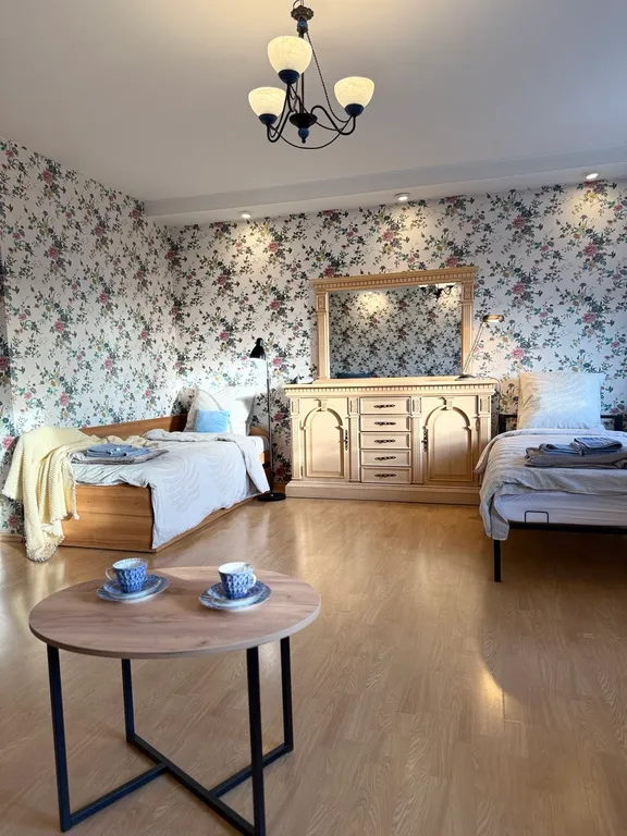 Двухуровневая квартира с парковкой и двумя санузлами