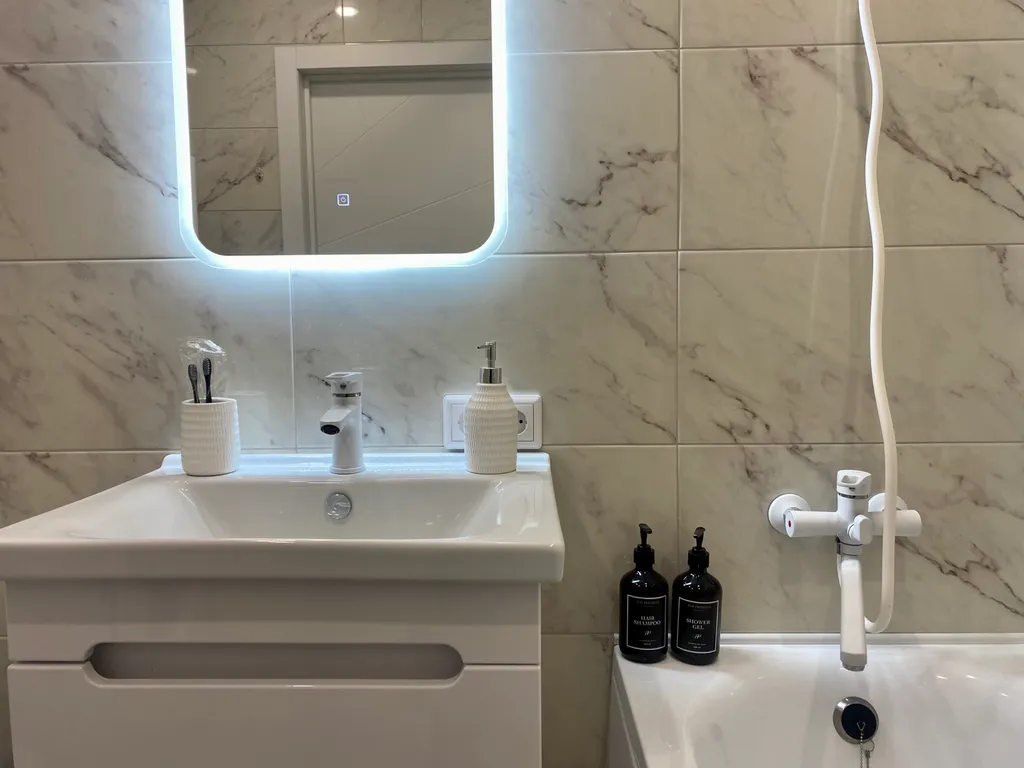 Квартира Квартира - Студия для 2х гостей в новом доме. Скидка от 5 ночей! — Тюмень