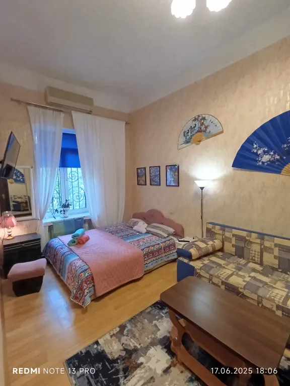 Двушка в центре Ялты до 6чел. (мангал, дворик)