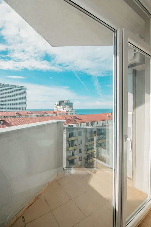 Orbi Sea tower 12-01