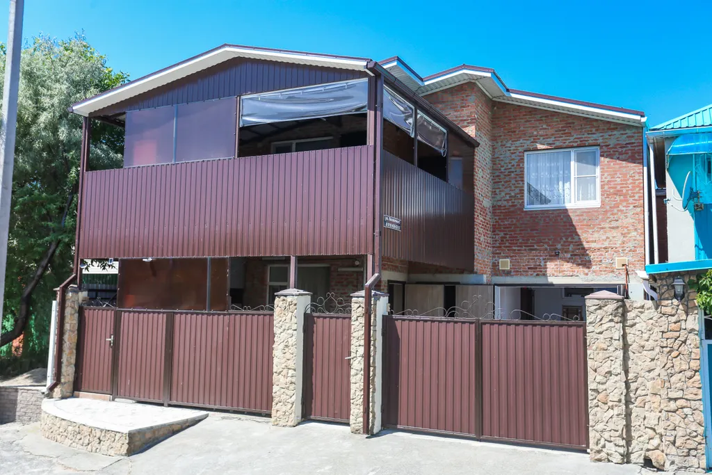 Первый этаж дома под ключ с гаражом 100 метров до моря