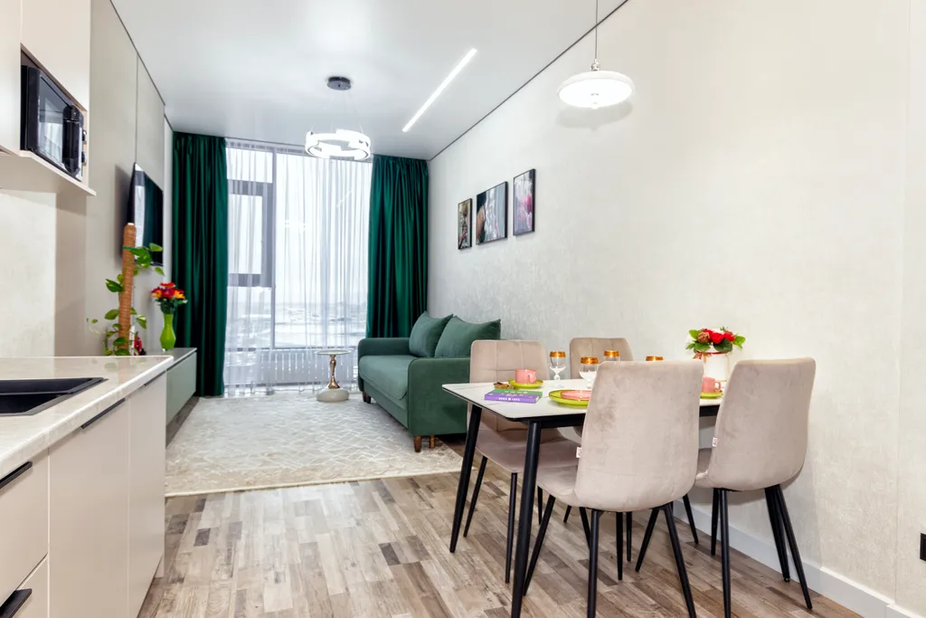 ЖК Арай Тауерс с видом на проспект