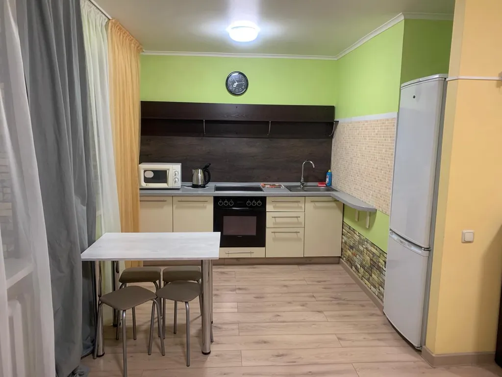 Квартира Однокомнатные Апартаменты с кухней на Карла Маркса — Красноярск