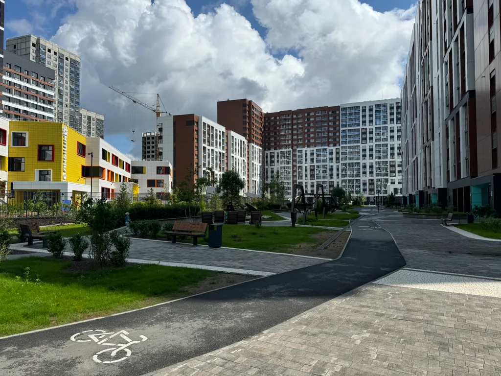 Студия с видом на парк