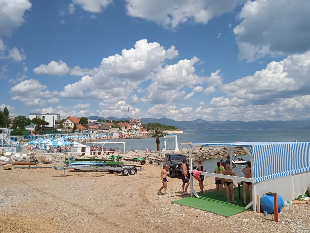 У самого моря