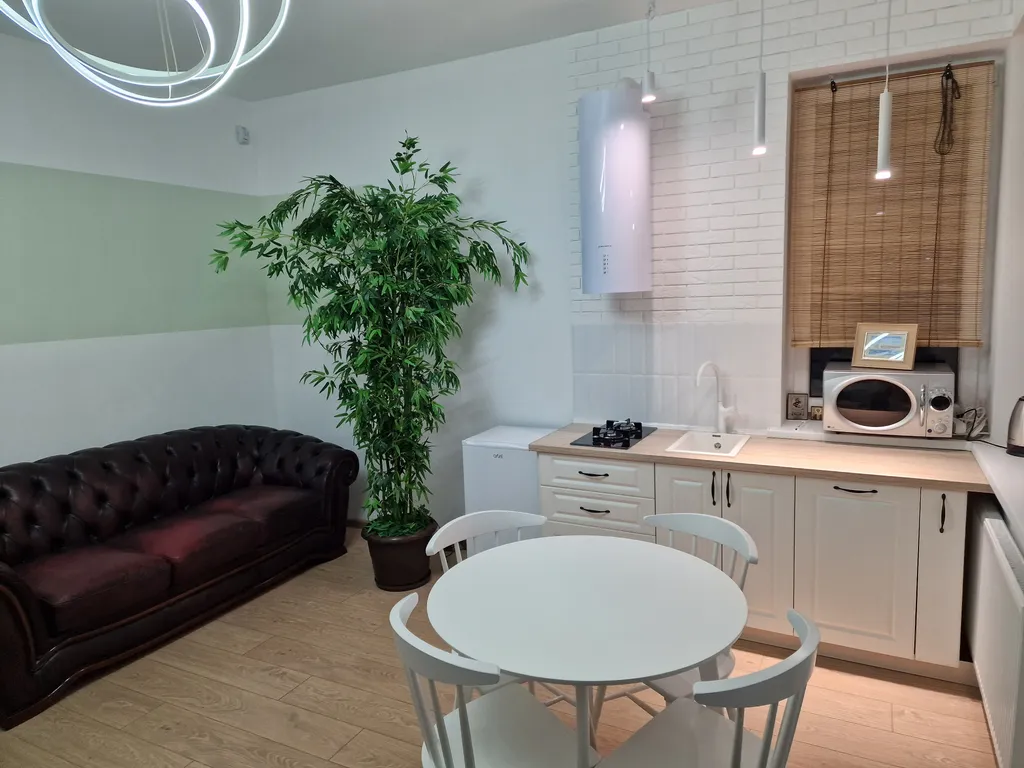 Апартаменты в стиле бамбук на берегу моря и променада