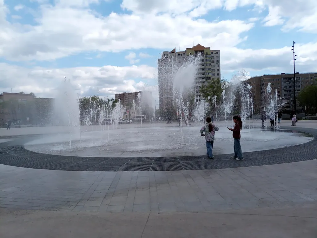 Просторная двушка в центре, парк во дворе дома