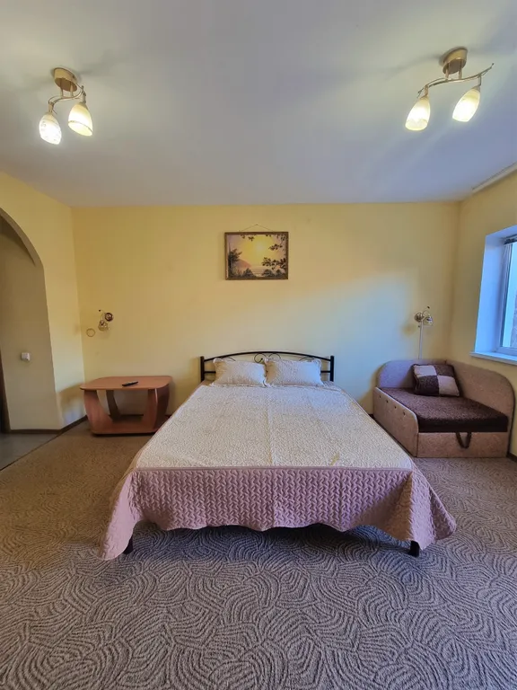 Отдельный коттедж с кухней