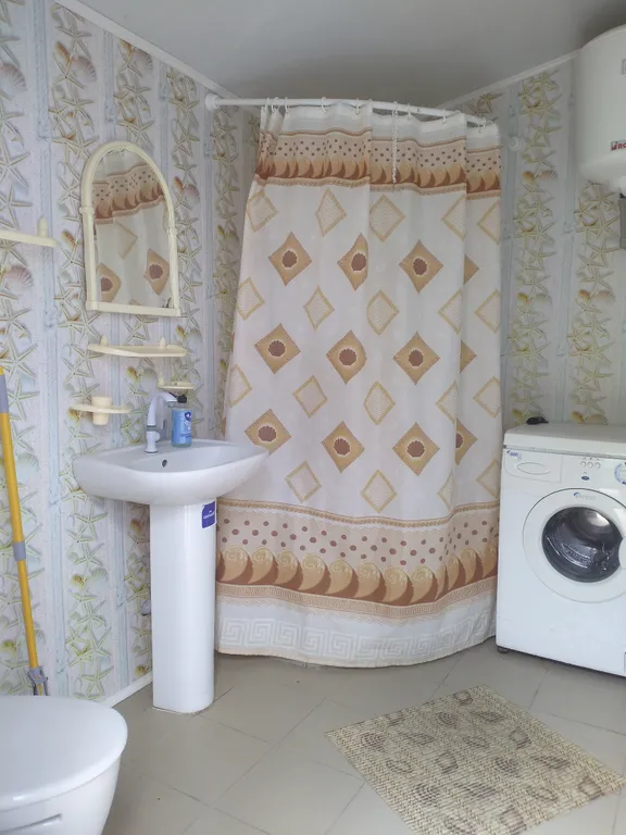 Коттедж Отдельно стоящий домик на территории мини пансионата — Курортное