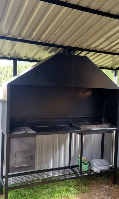 Домик двухместный с раздельными кроватями и удобствами на территории