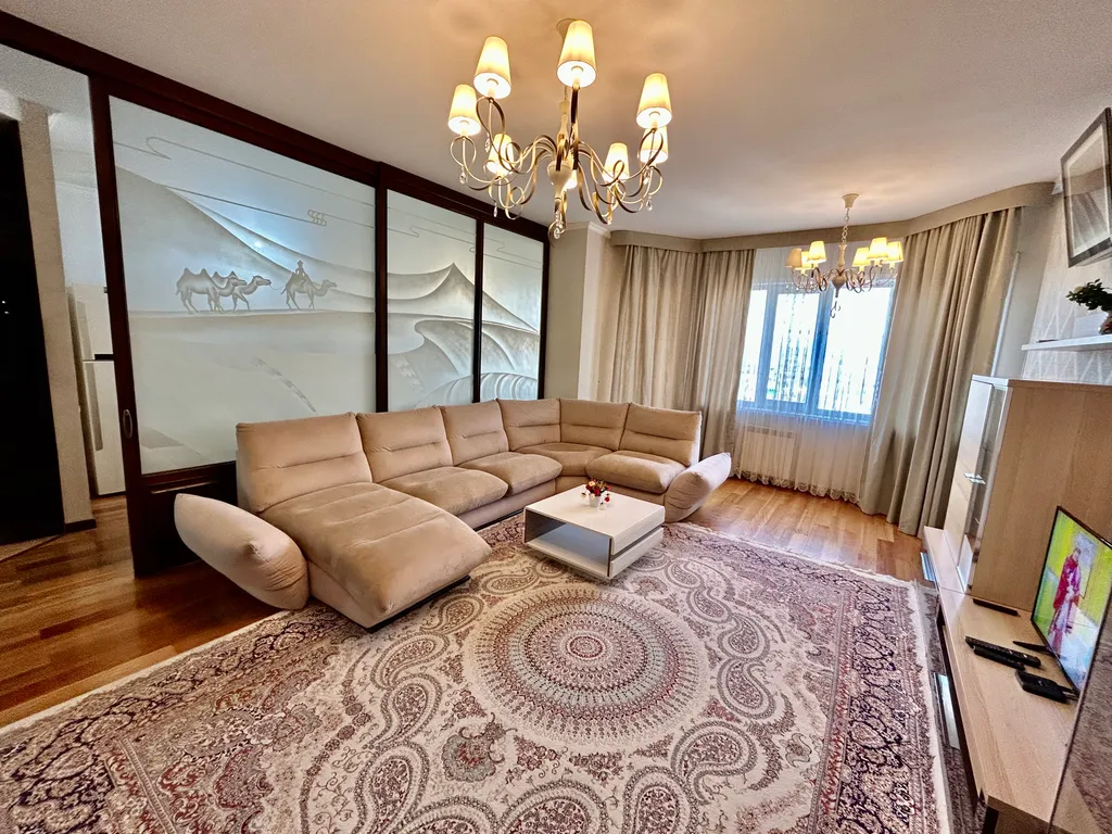 4-комнатная Квартира