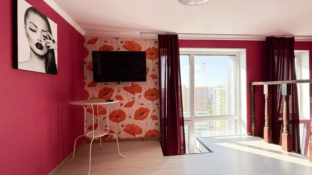 Стильная двухуровневая студия