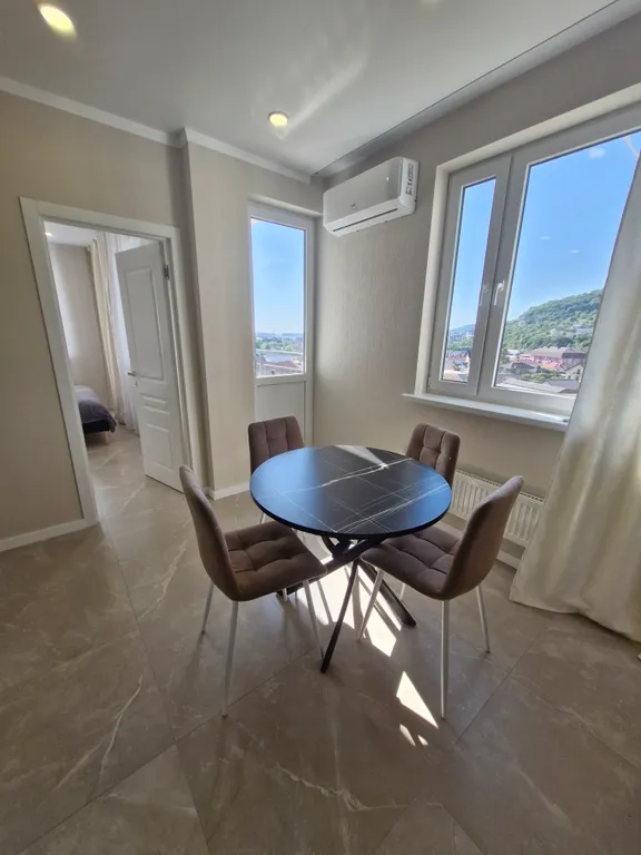 Трёхкомнатная квартира с видом на море и Олимпийский парк