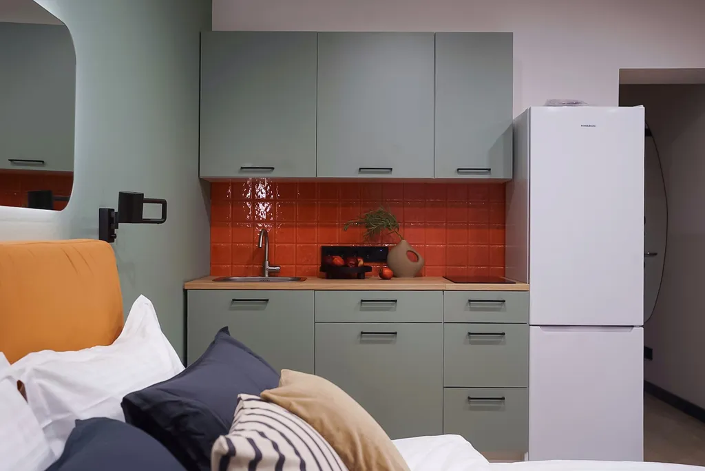 Квартира Квартира Современная студия Оранжевая с балконом — Калининград