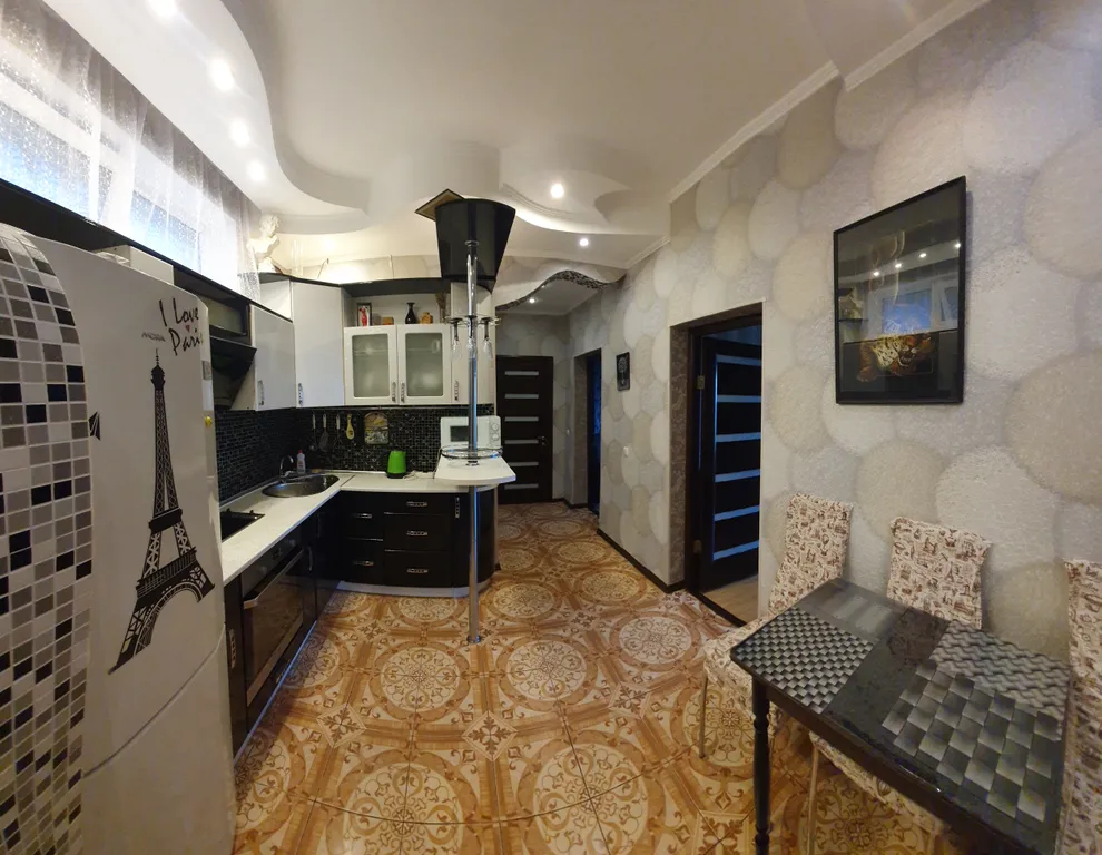 Коттедж с видом на море и горы