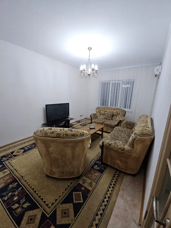 Уютная квартира в центре, вид на горы и город