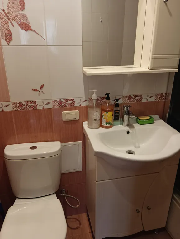 Квартира рядом со Свято-Введенским монастырем