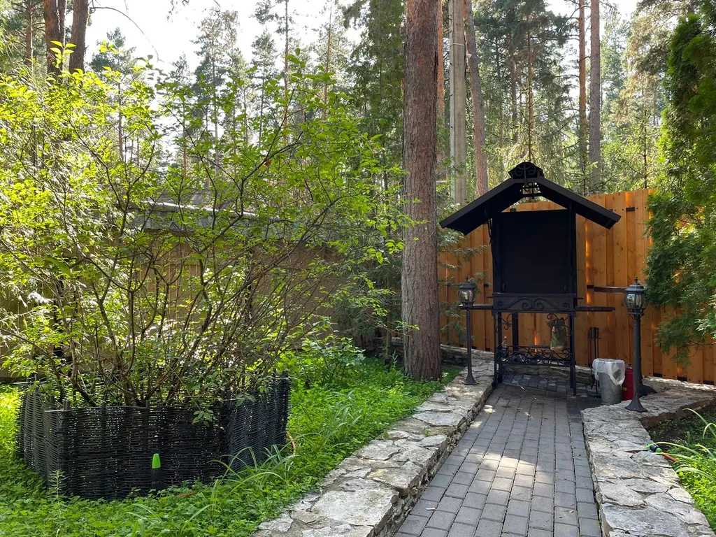 Отдельно стоящий коттедж премиум класса в сосновом бору