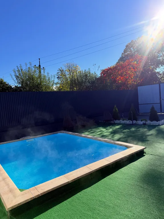 Домик с теплым бассейном и банным чаном