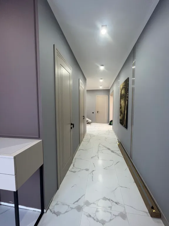 Новый дом с бассейном