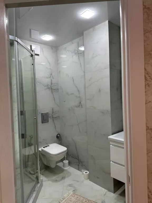 Новая квартира в новом доме недалеко от моря