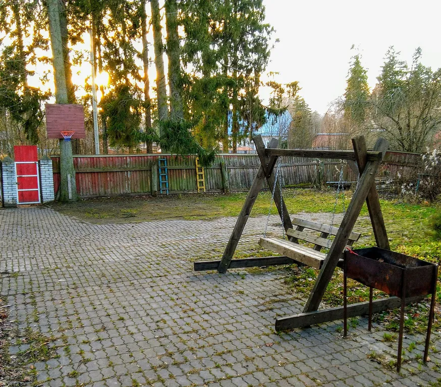 Коттедж Чудесный домик в парке — Сиверский