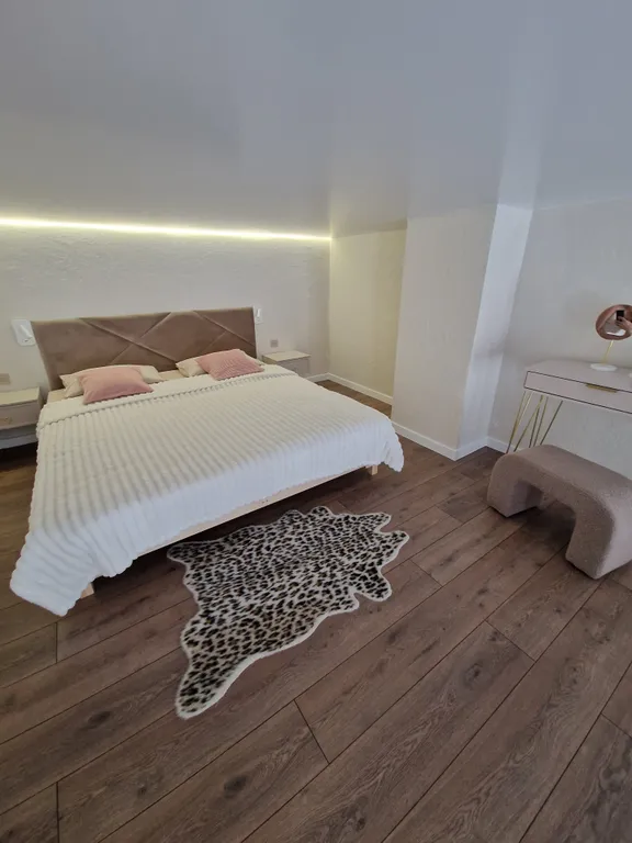 Уютная двухуровневая студия в центре