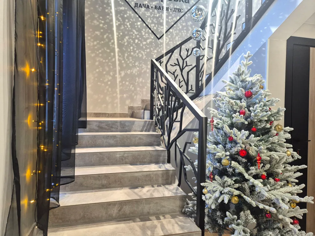 Дом с баней и бассейном