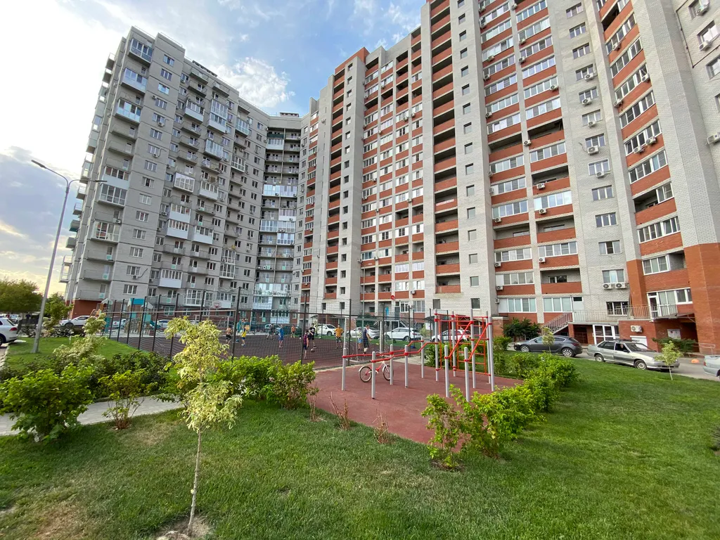 Квартира рядом с центром, удобно доехать от вокзала и аэропорта, рядом с госпиталем