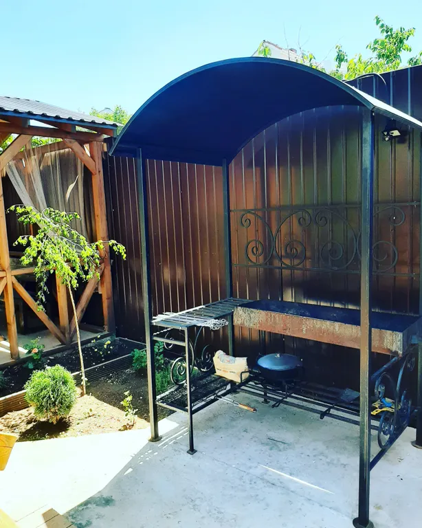 Квартира Мансардная квартира-студия в доме из сруба — Севастополь