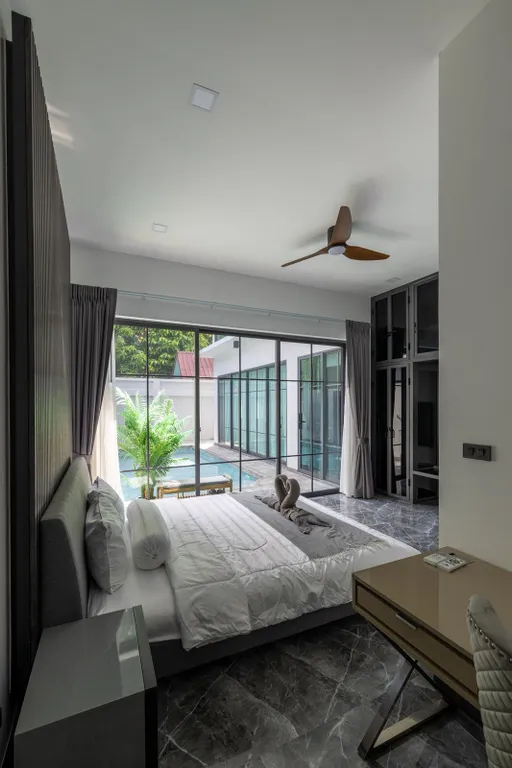 Вилла с частным бассейном в районе Най-харн