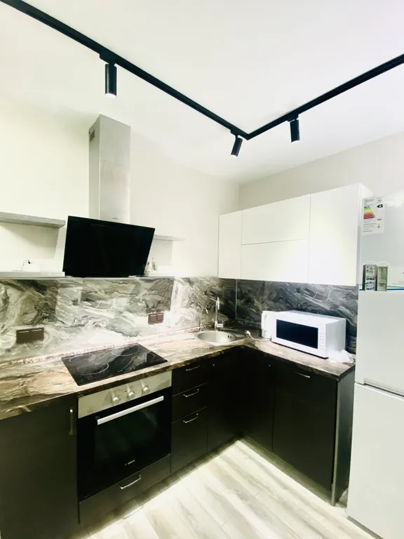 Евро трёхкомнатная современная квартира в экологически чистом районе