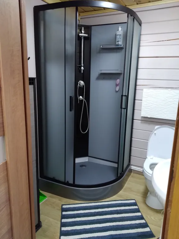 Дом с балконом