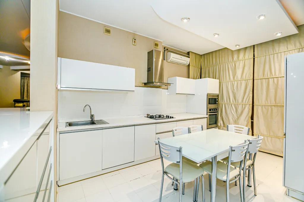 Lux family apartment