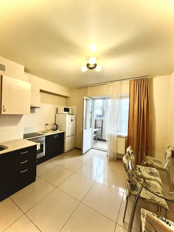 Уютная квартира в центре города — аренда посуточно в Ставрополь