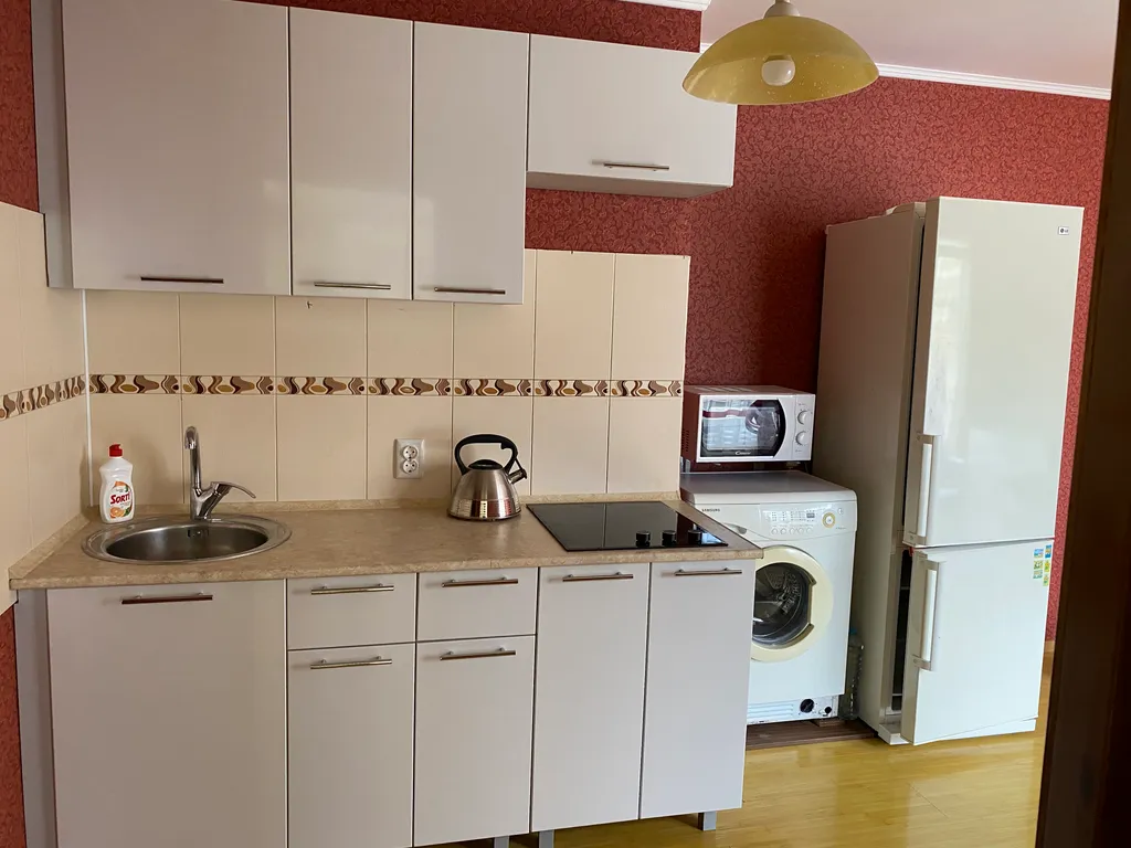 Уютная 2-комнатная квартира в своём дворе со своей кухней