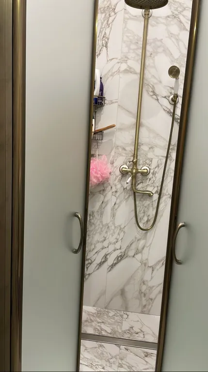 Апартамент для ценителей комфорта в центре города, с закрытой парковкой