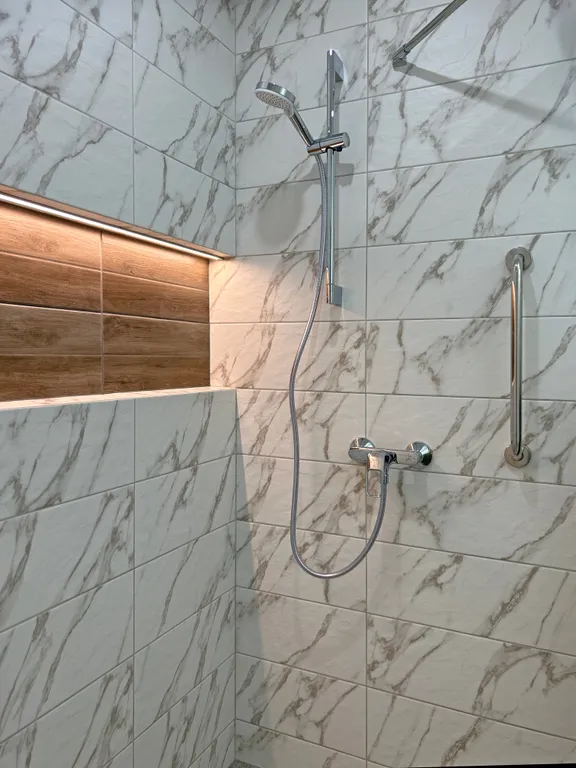 Семиместный апартамент с балконом