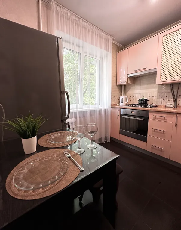 Квартира Уютная квартира в районе жд вокзала — Симферополь