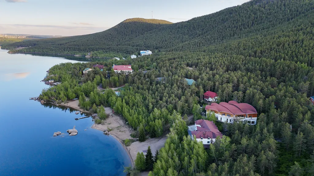 Уютный коттедж на берегу озера