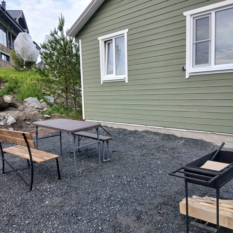 Домик на острове