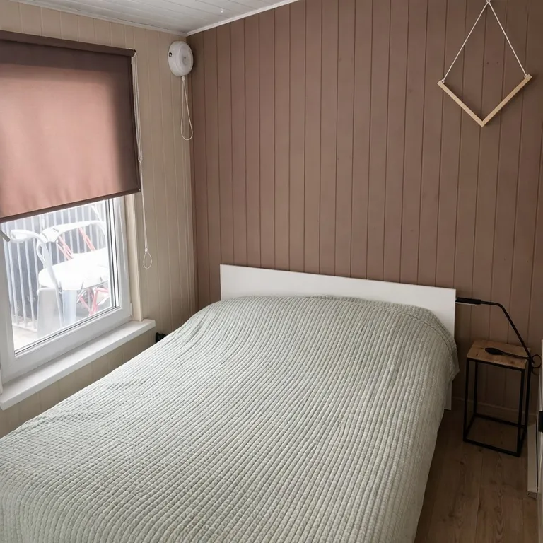 Коттедж Уютный трёхкомнатный домик в лесу с баней — Алексино