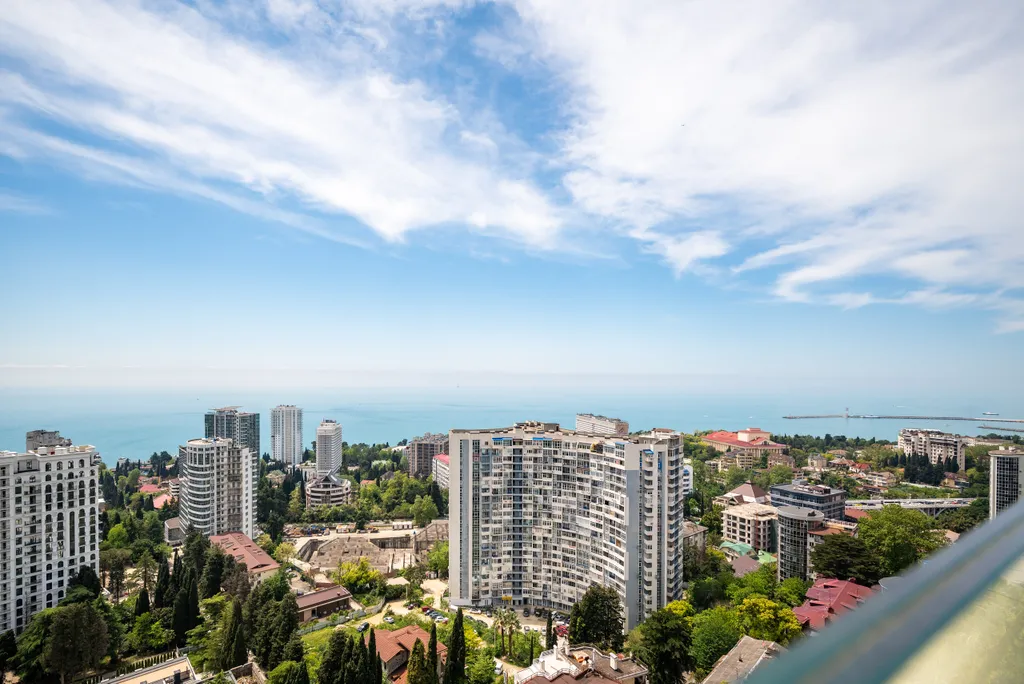 Двухкомнатные апартаменты с панорамным видом в центре